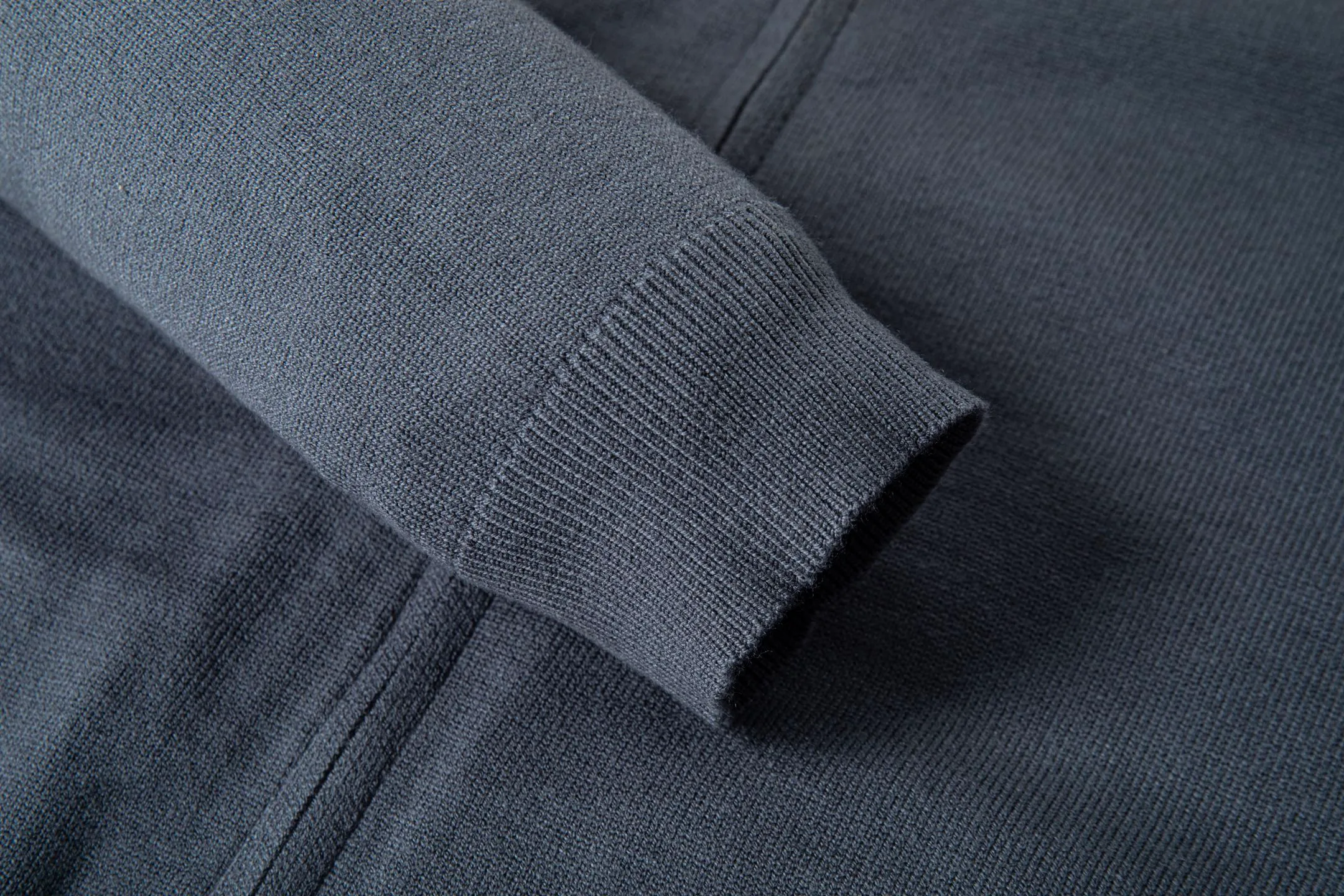 W 2 Classic 9 Size:M L XL XXL Color: Gray Navy Blue